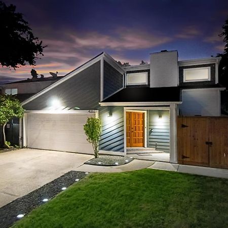 Open Airy Custom Designed Home - 2Kings - Sleeps 14 Хьюстон Экстерьер фото