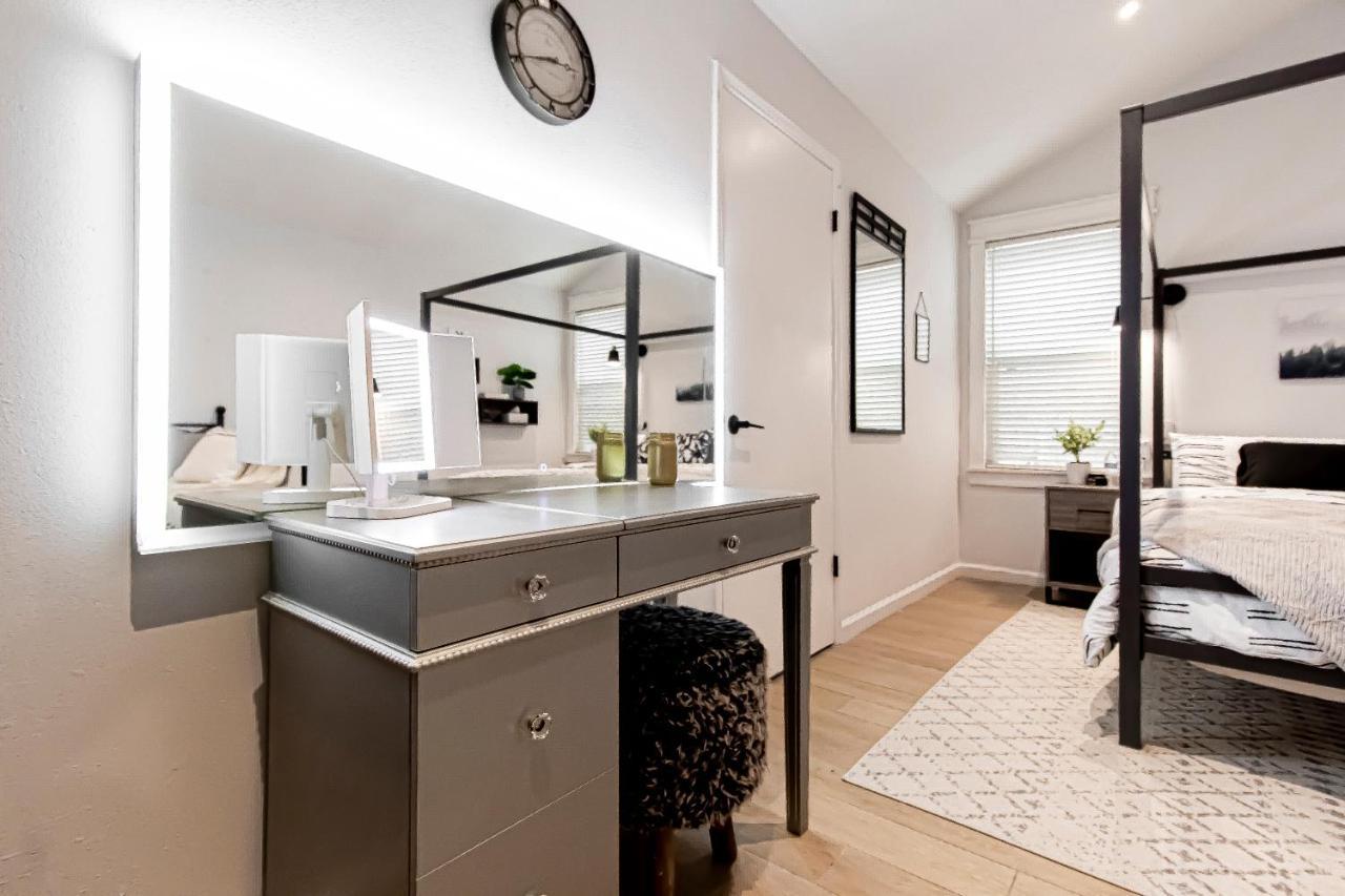 Open Airy Custom Designed Home - 2Kings - Sleeps 14 Хьюстон Экстерьер фото