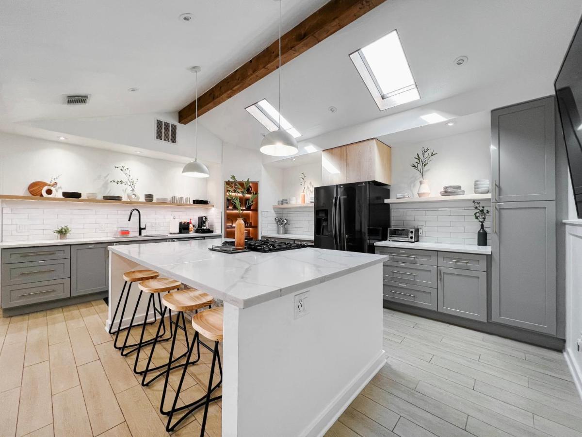 Open Airy Custom Designed Home - 2Kings - Sleeps 14 Хьюстон Экстерьер фото