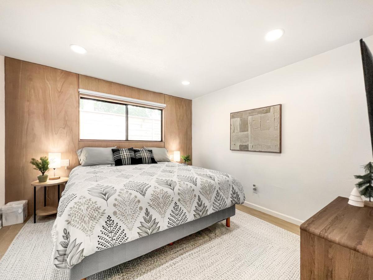Open Airy Custom Designed Home - 2Kings - Sleeps 14 Хьюстон Экстерьер фото